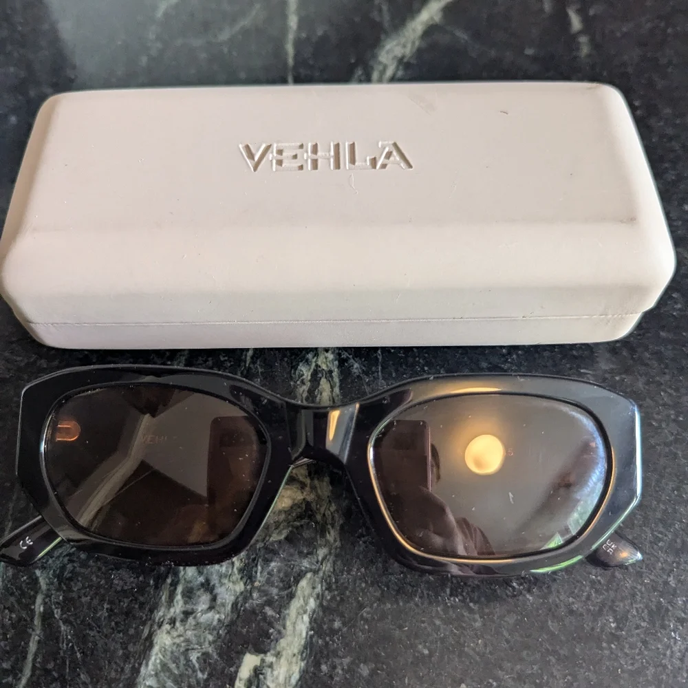 VEHLA rectangular bold